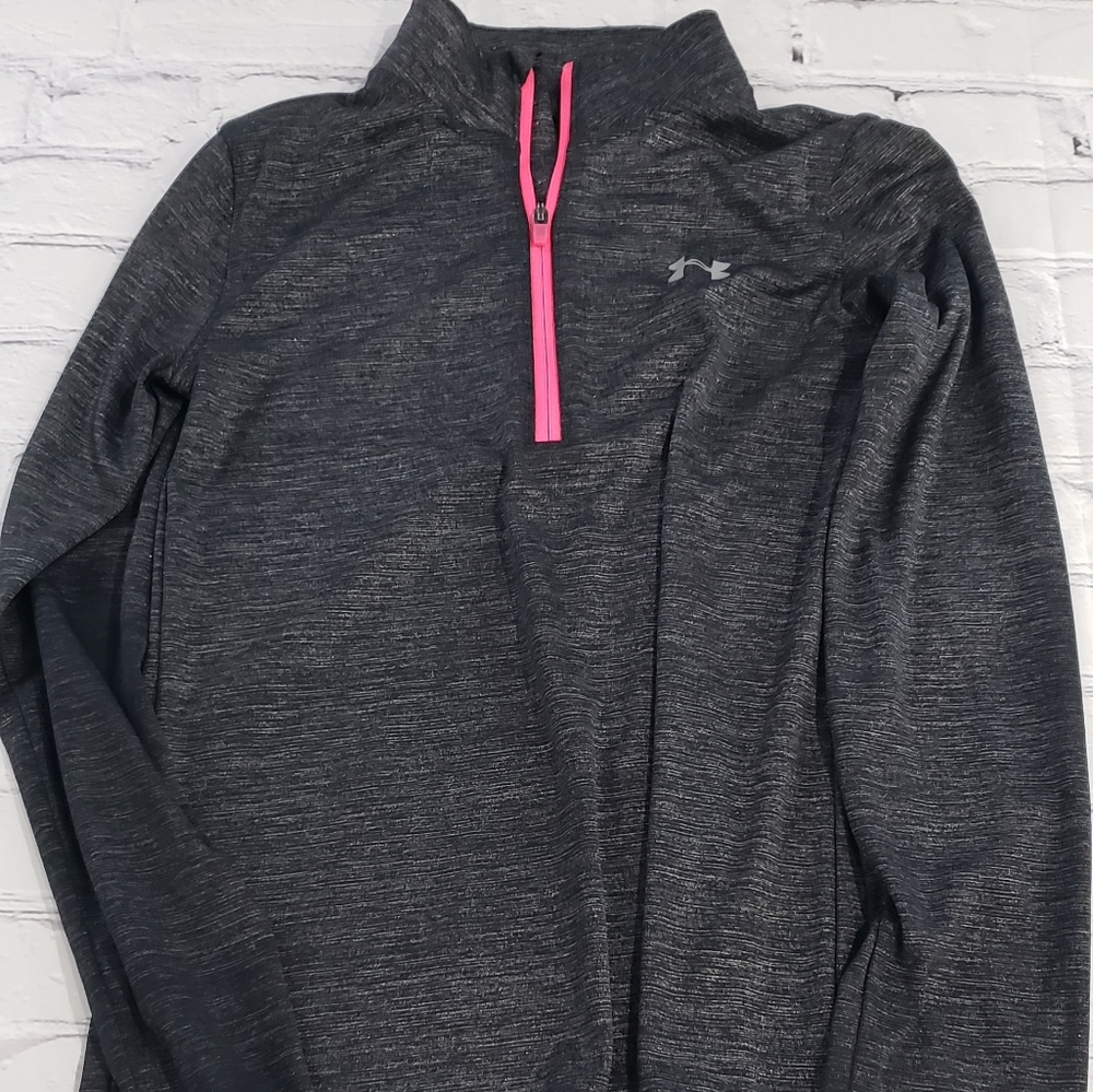 Under Armour long sleeve top youth medium